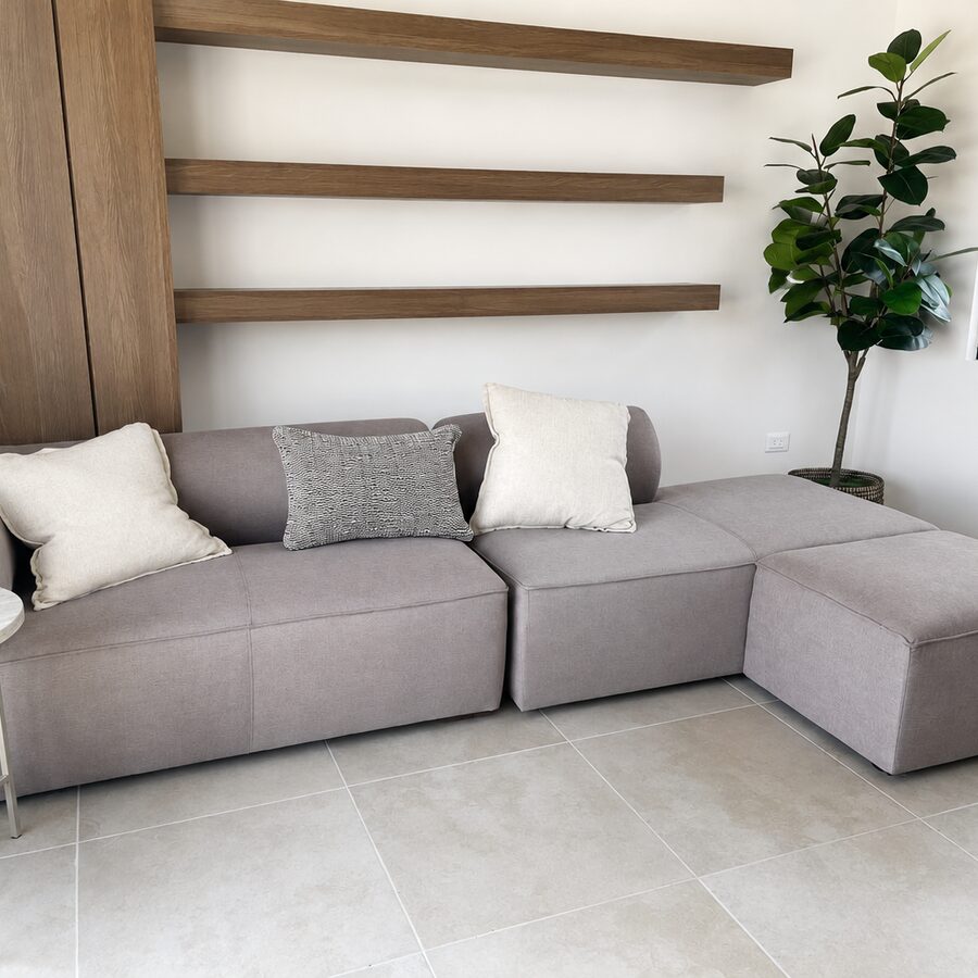 Sofá seccional gris modular
